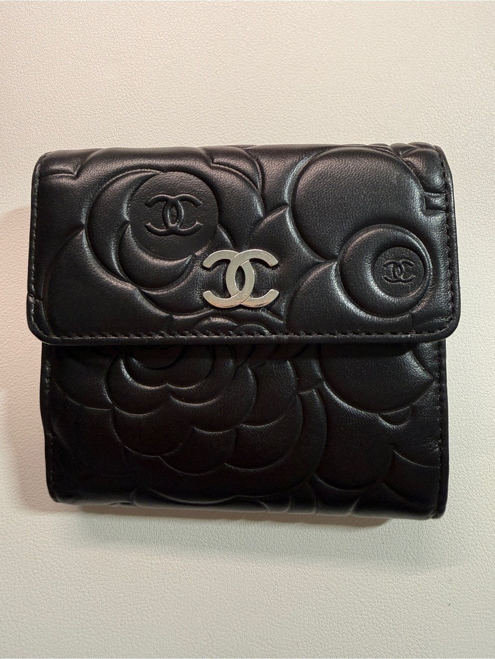 CHANEL Black Camellia Quilted Leather Wallet with Silver CC